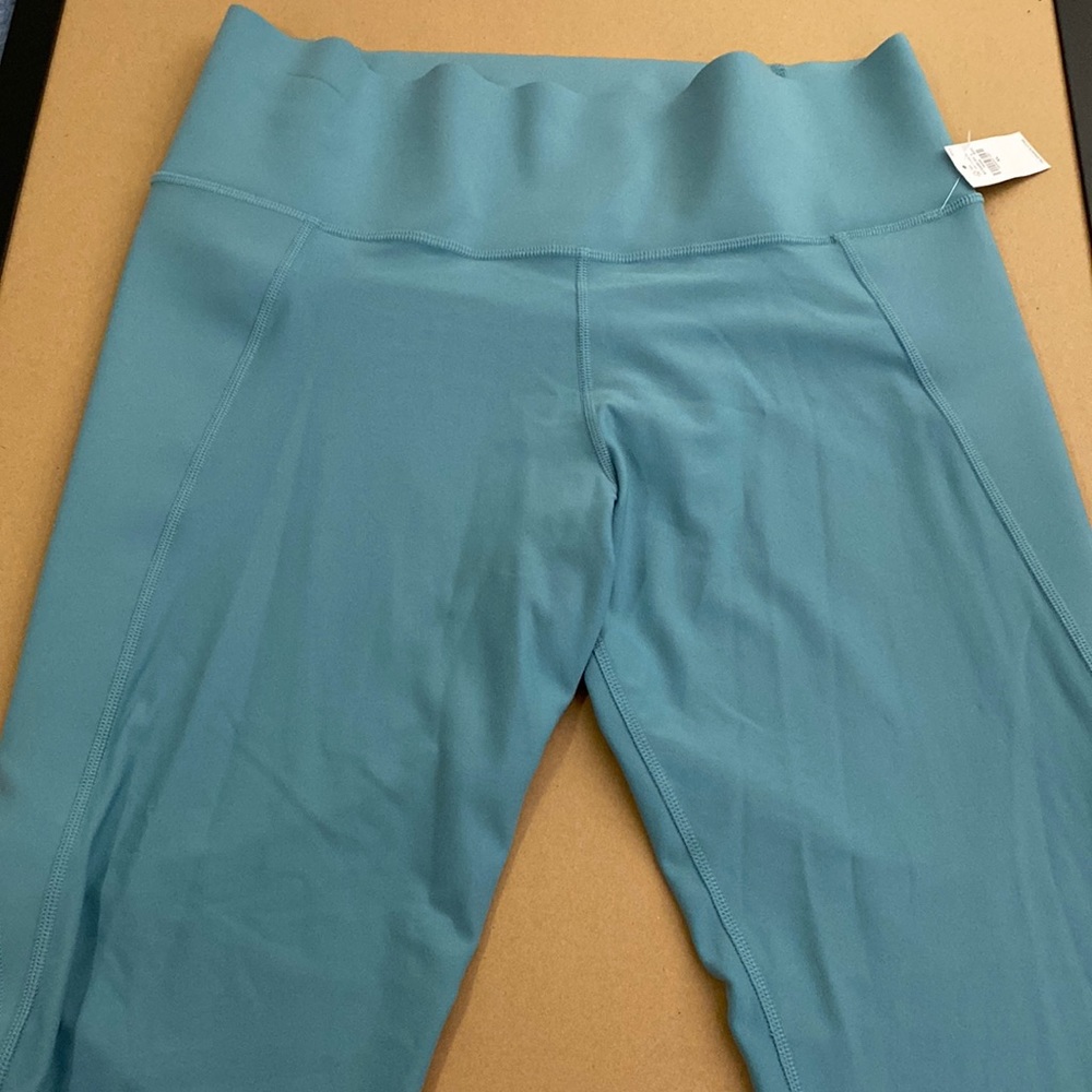 Old Navy XL Elevate Legging Go-Dry